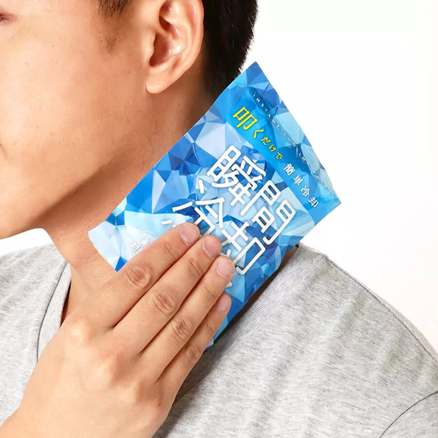 夏旅の必需品！保冷剤にもなる瞬間冷却パック